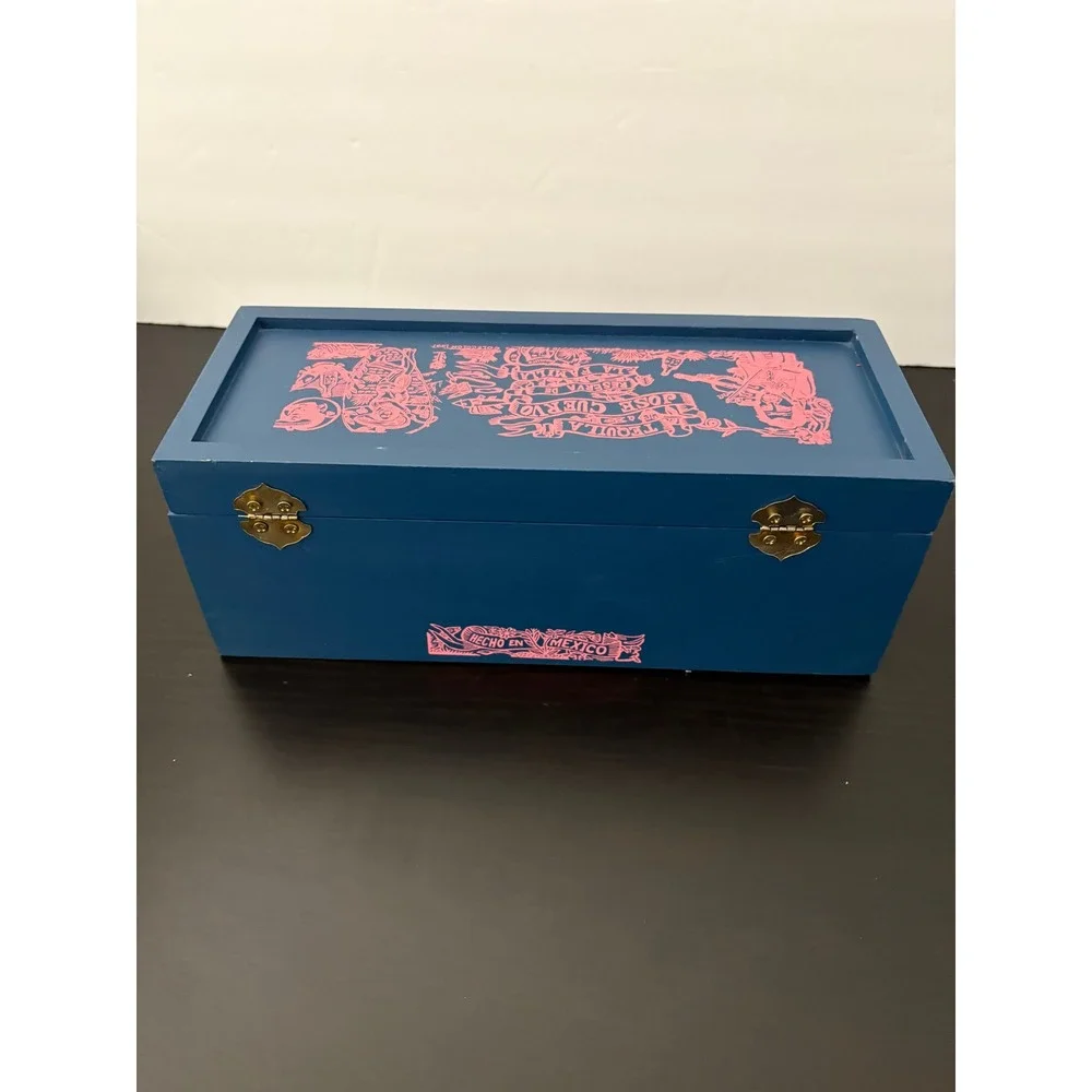 Jose Cuervo Reserva De La Familia 1997 Wood Box Artemio Rodriguez Blue Pink Art